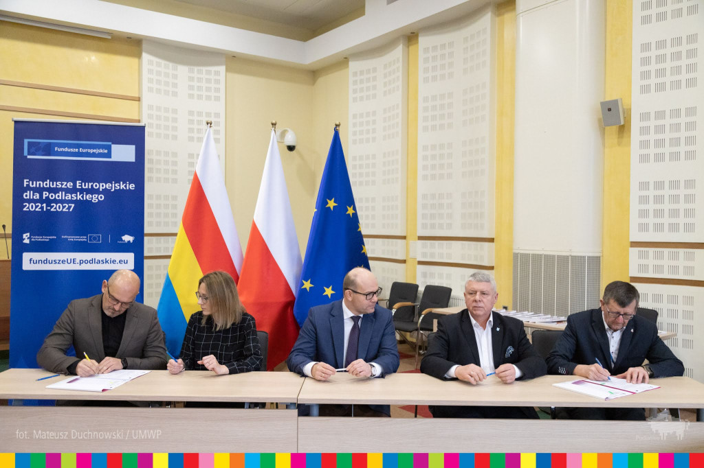 Niemal 45 mln zł na przeciwdziałanie wykluczeniu seniorów oraz osób z niepełnosprawnych