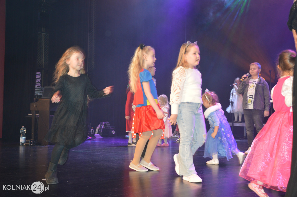 Baśniowy Bal Przebierańców w Kolnie