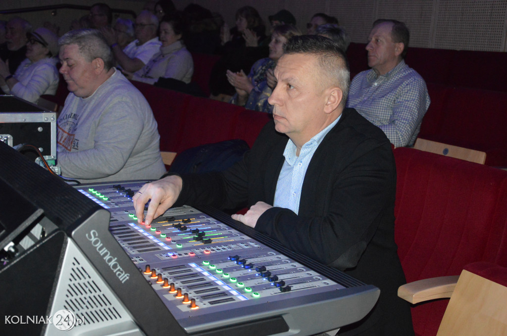 Koncert: Z uśmiechem przez starość