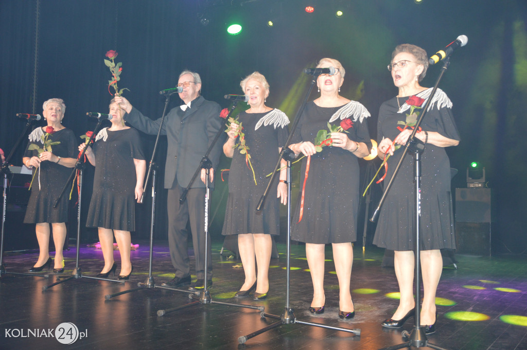 Koncert: Z uśmiechem przez starość