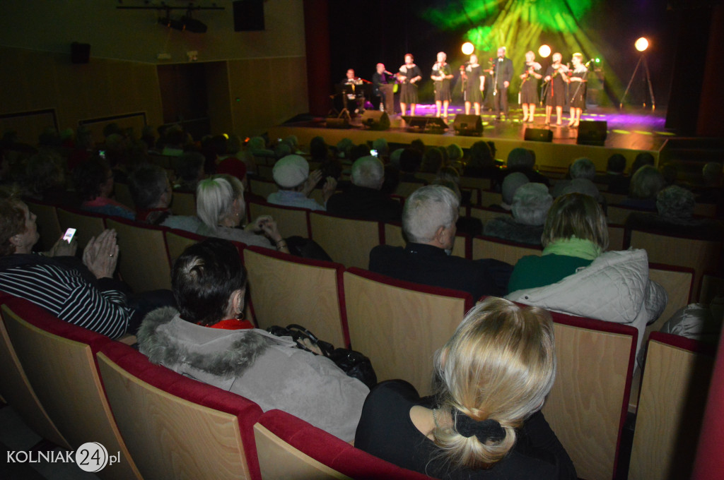 Koncert: Z uśmiechem przez starość