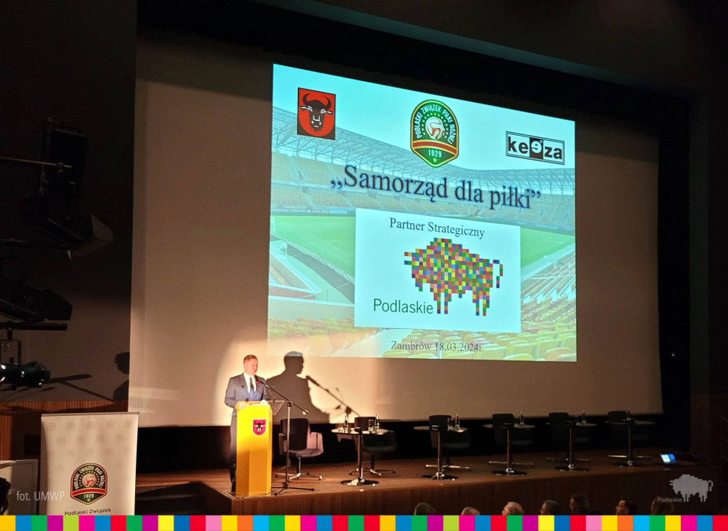Zambrów. O samorządzie i futbolu