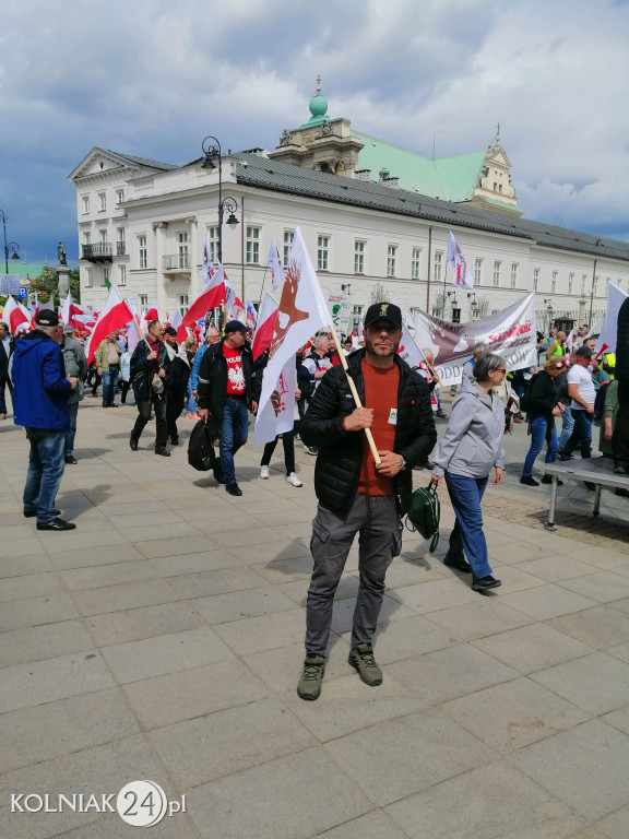 Kolnianie na marszu w Warszawie