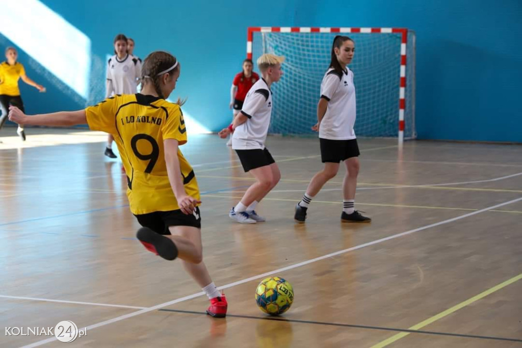 I LIGA HALOWEJ PIŁKI NOŻNEJ DZIEWCZĄT