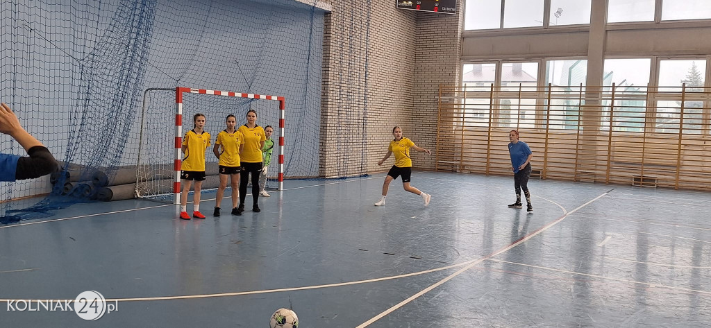I LIGA HALOWEJ PIŁKI NOŻNEJ DZIEWCZĄT