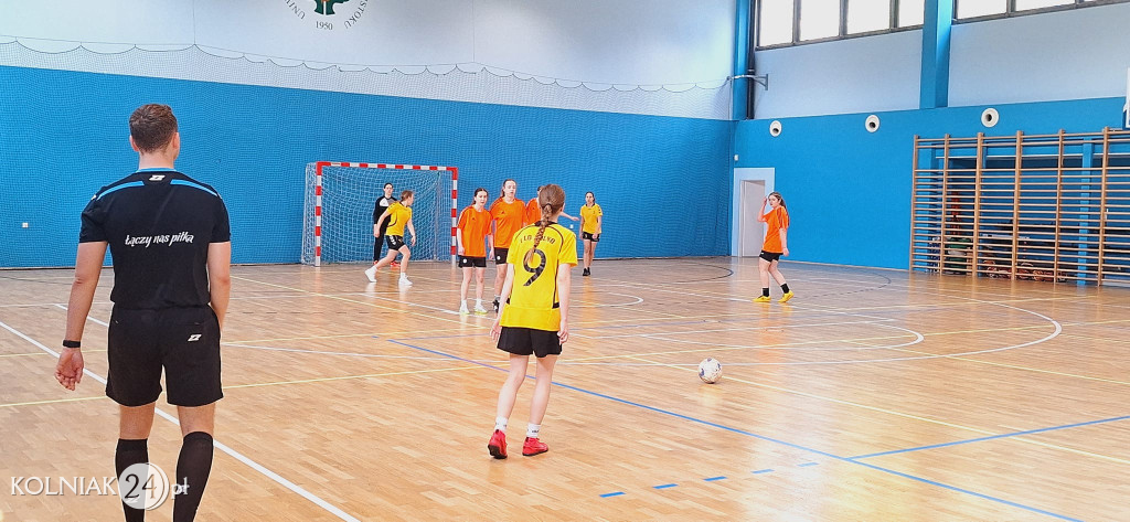 I LIGA HALOWEJ PIŁKI NOŻNEJ DZIEWCZĄT