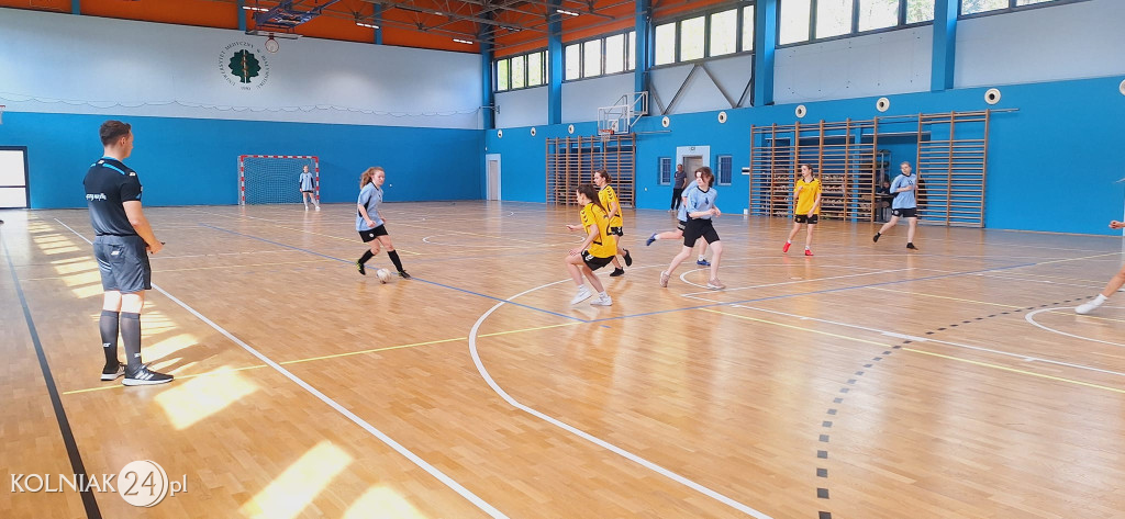 I LIGA HALOWEJ PIŁKI NOŻNEJ DZIEWCZĄT