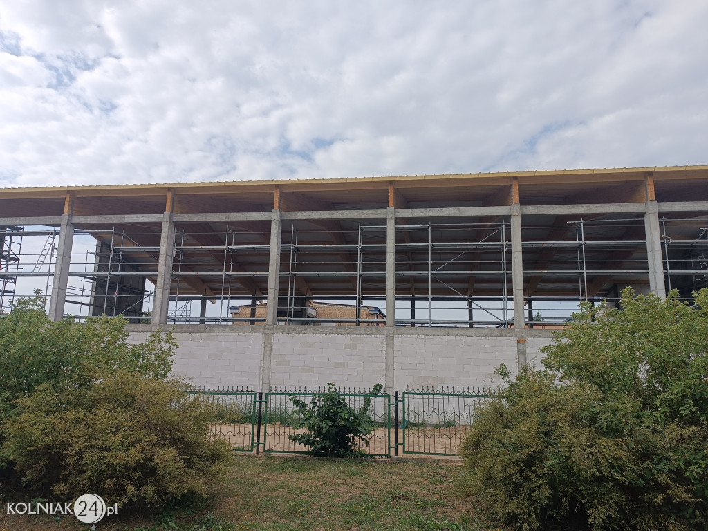Wnętrze hali sportowej ZST