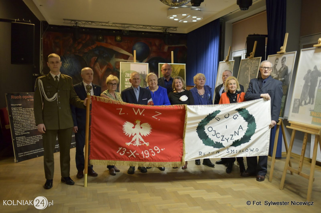 Koncert  „NIEZŁOMNI” w Kolnie