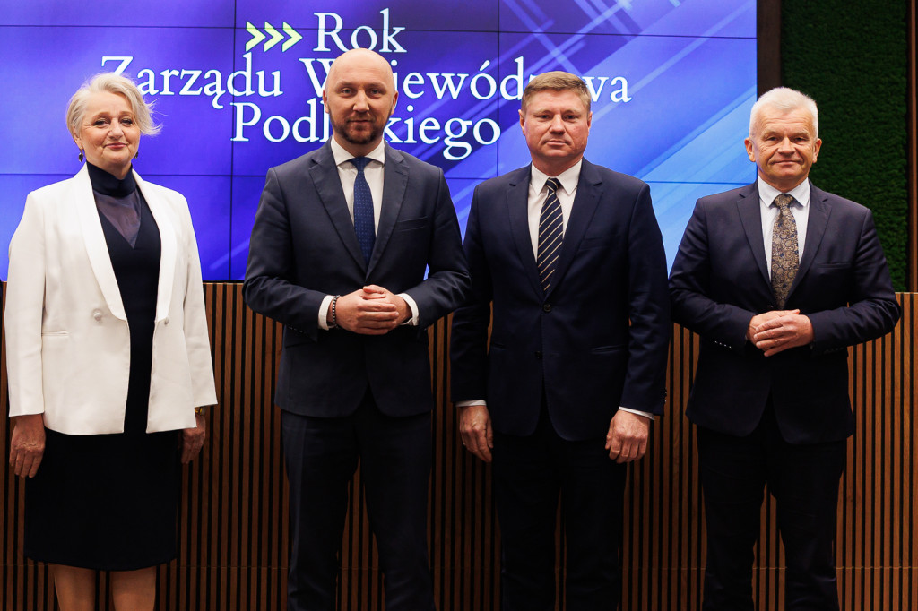 Zarząd województwa podsumował rok pracy