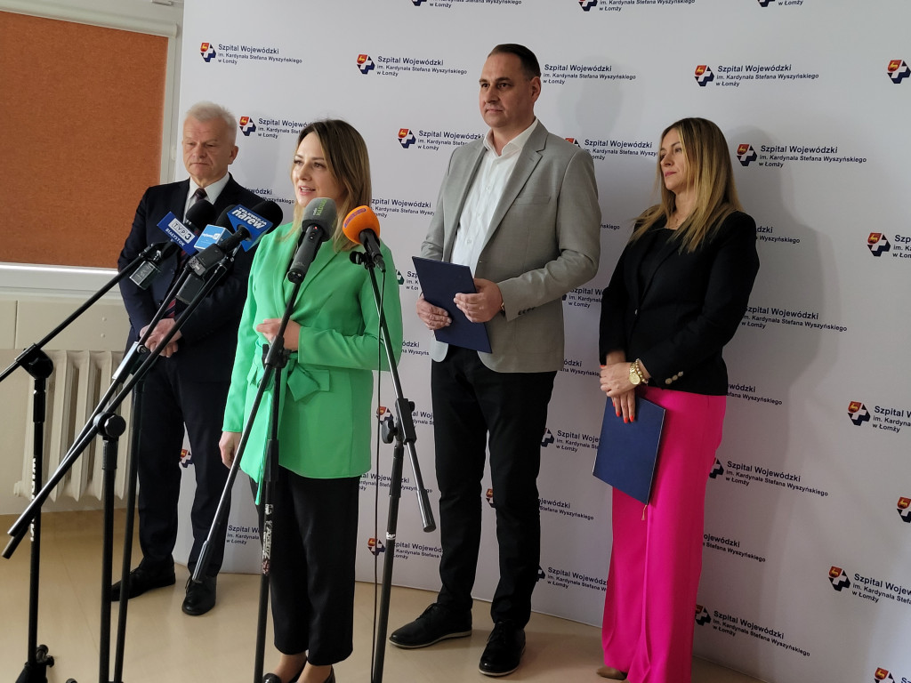 Asystenci pacjenta wspierają łomżyński szpital