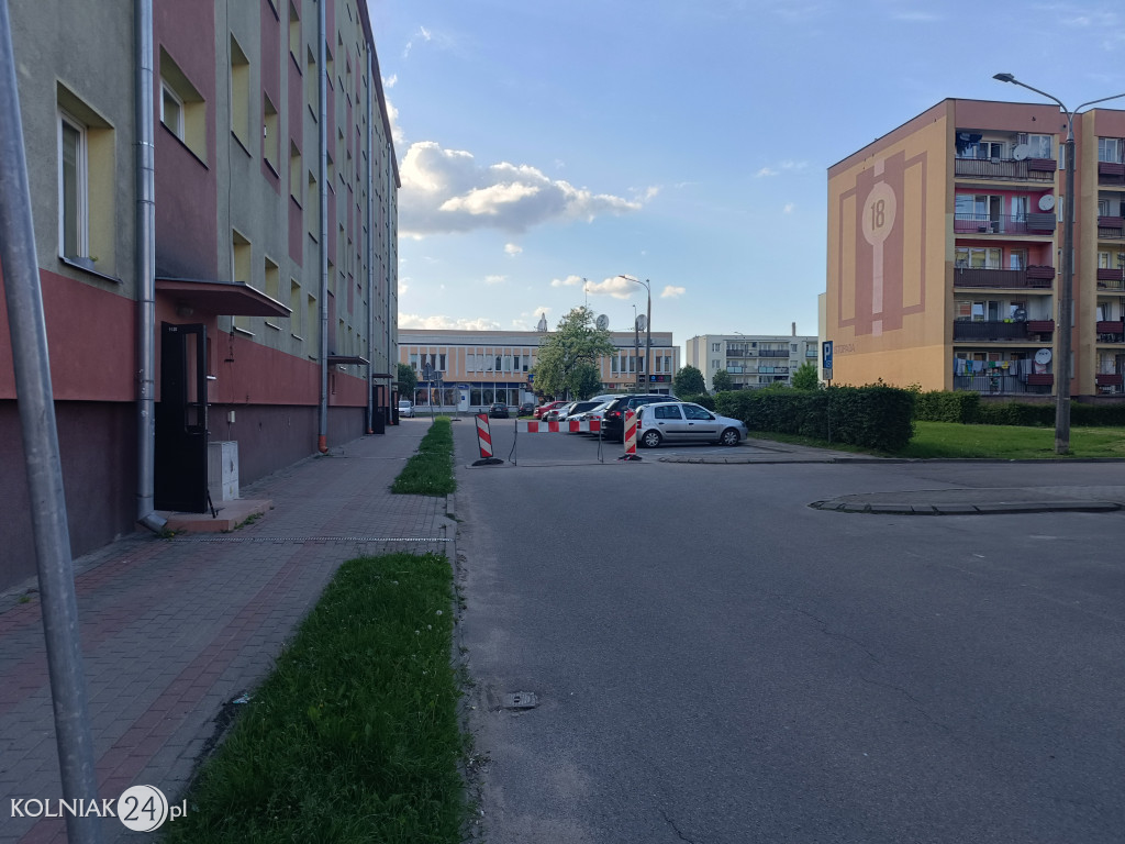 Wykonano próg zwalniający