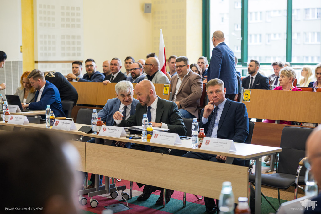 Sejmik przyjął stanowisko w sprawie „paktu migracyjnego”