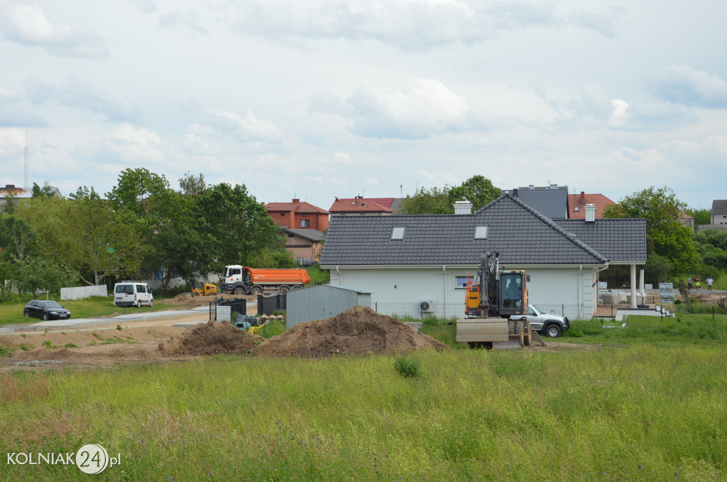 Prace na ulicy Bursztynowej i Szmaragdowej w Kolnie