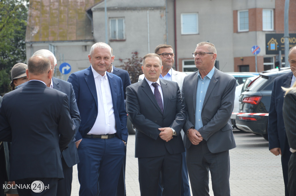 Odsłonięcie tablicy pamiątkowej