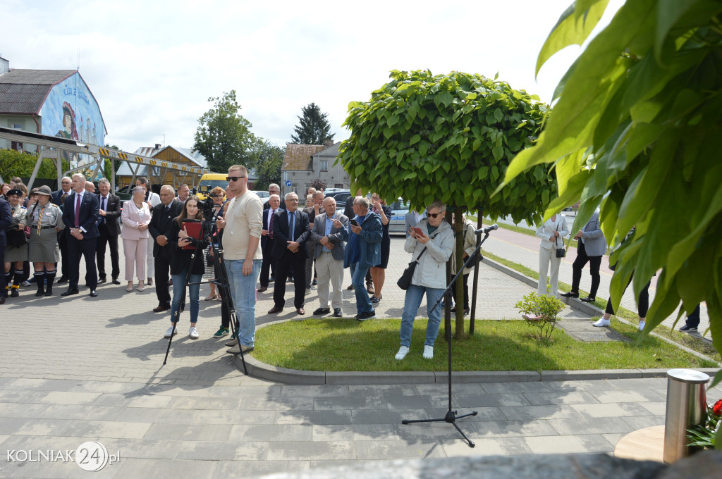 Odsłonięcie tablicy pamiątkowej