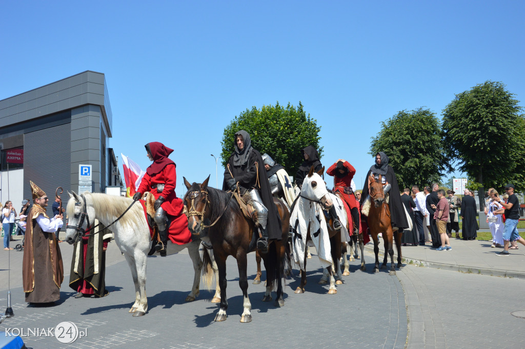 Korowód historyczny przeszedł ulicami Kolna