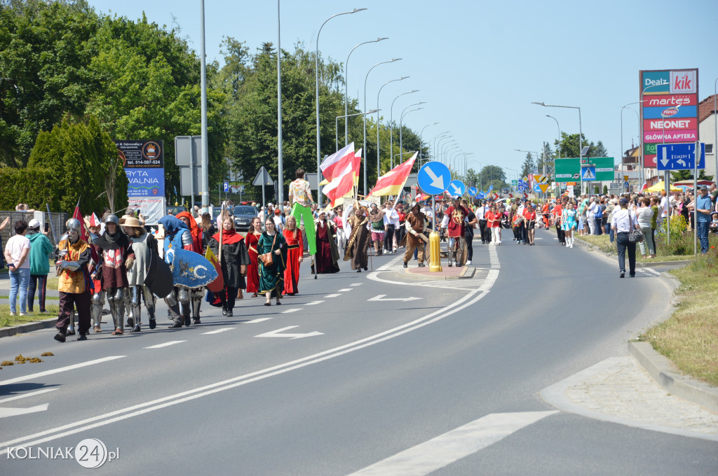 Korowód historyczny przeszedł ulicami Kolna