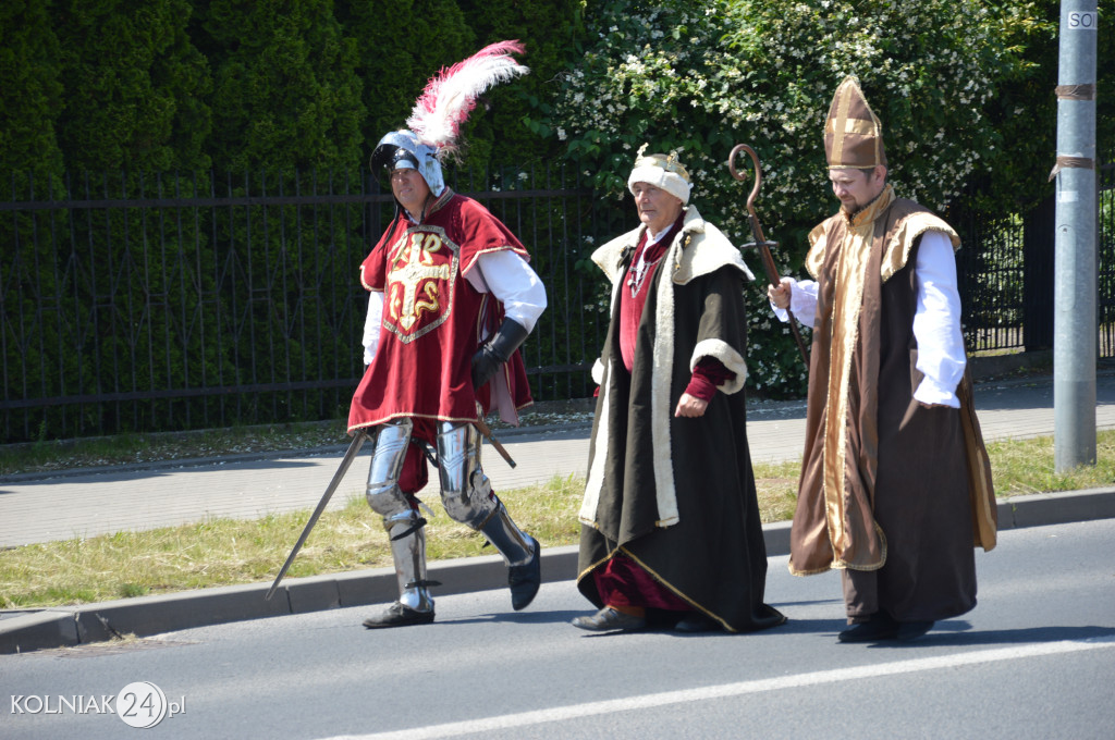 Korowód historyczny przeszedł ulicami Kolna