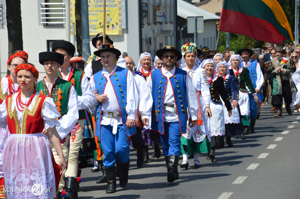 Korowód historyczny przeszedł ulicami Kolna