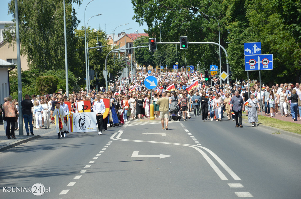 Korowód historyczny przeszedł ulicami Kolna