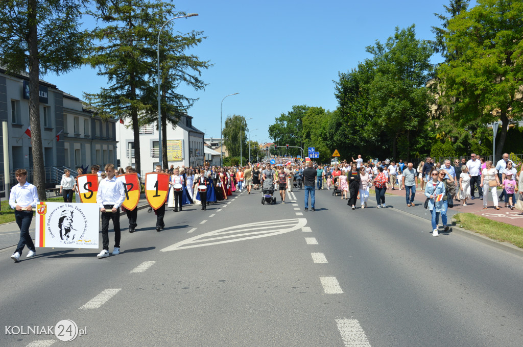 Korowód historyczny przeszedł ulicami Kolna