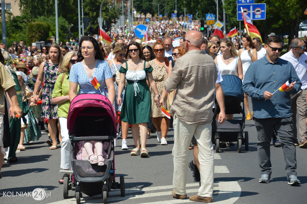 Korowód historyczny przeszedł ulicami Kolna