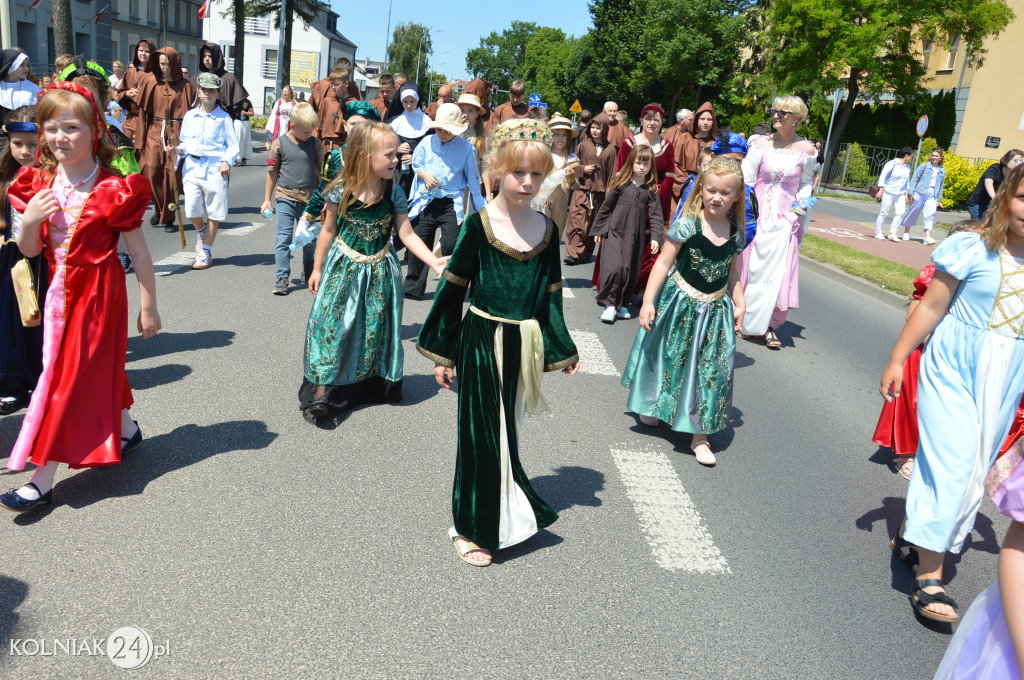 Korowód historyczny przeszedł ulicami Kolna