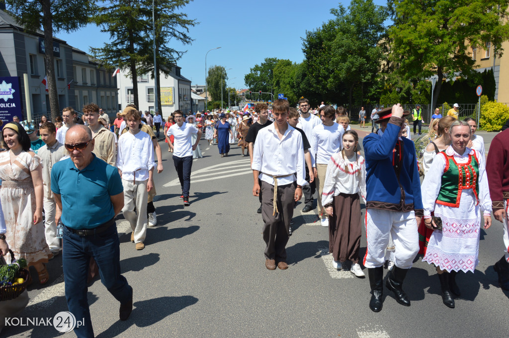 Korowód historyczny przeszedł ulicami Kolna