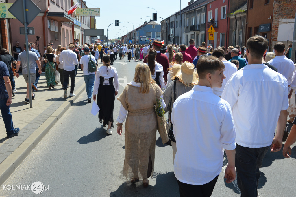 Korowód historyczny przeszedł ulicami Kolna