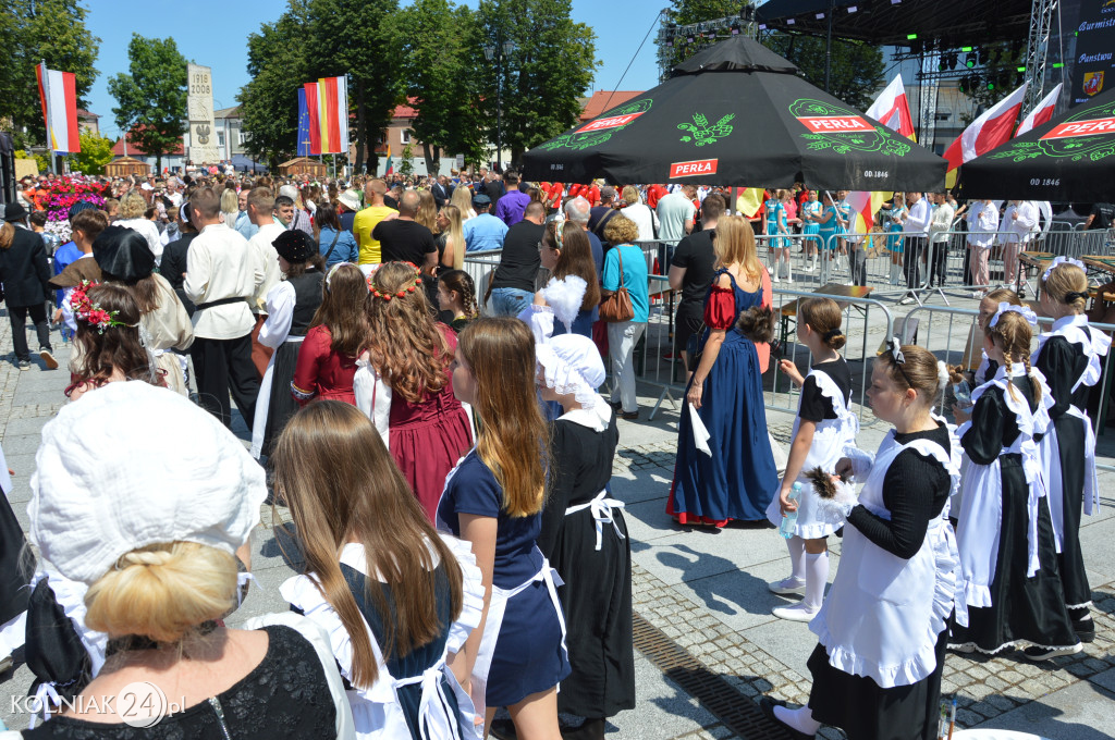 Korowód historyczny przeszedł ulicami Kolna