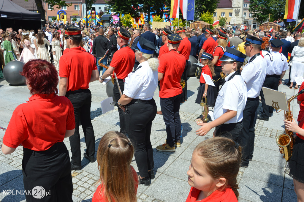 Korowód historyczny przeszedł ulicami Kolna