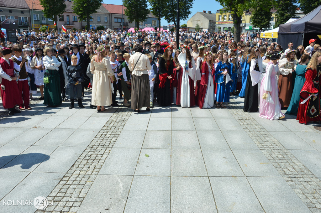 Korowód historyczny przeszedł ulicami Kolna