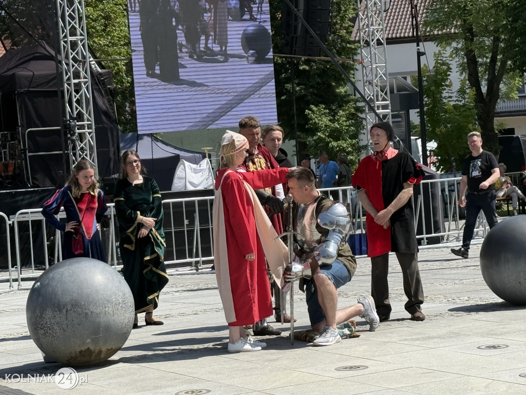 Korowód historyczny przeszedł ulicami Kolna