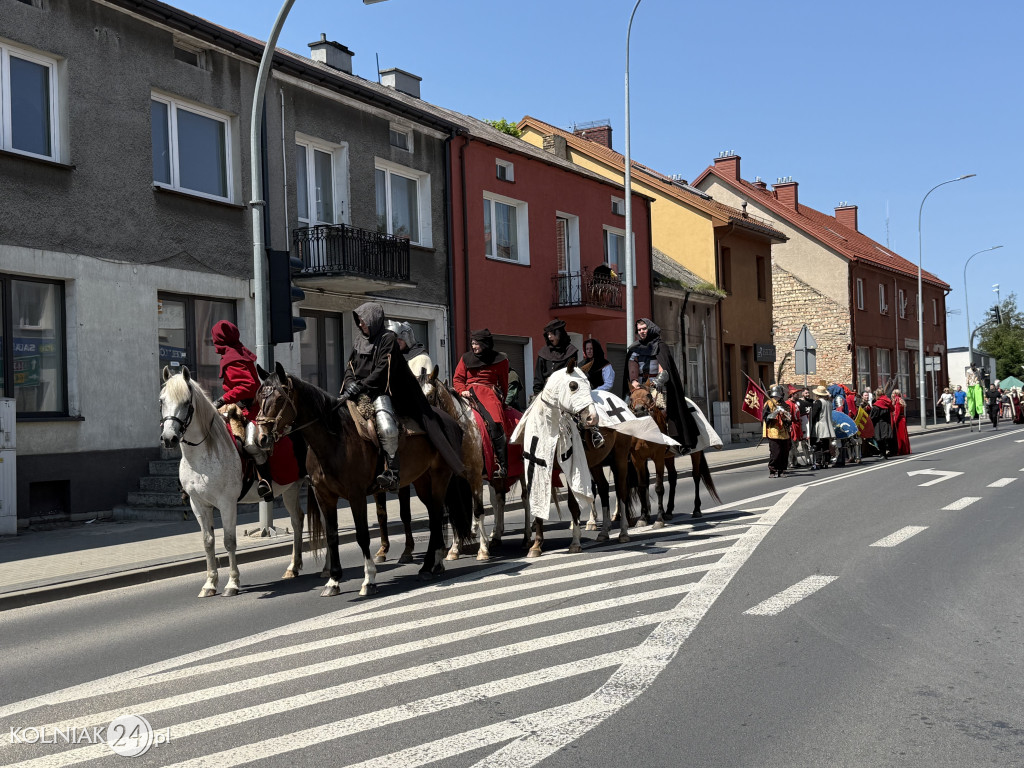 Korowód historyczny przeszedł ulicami Kolna