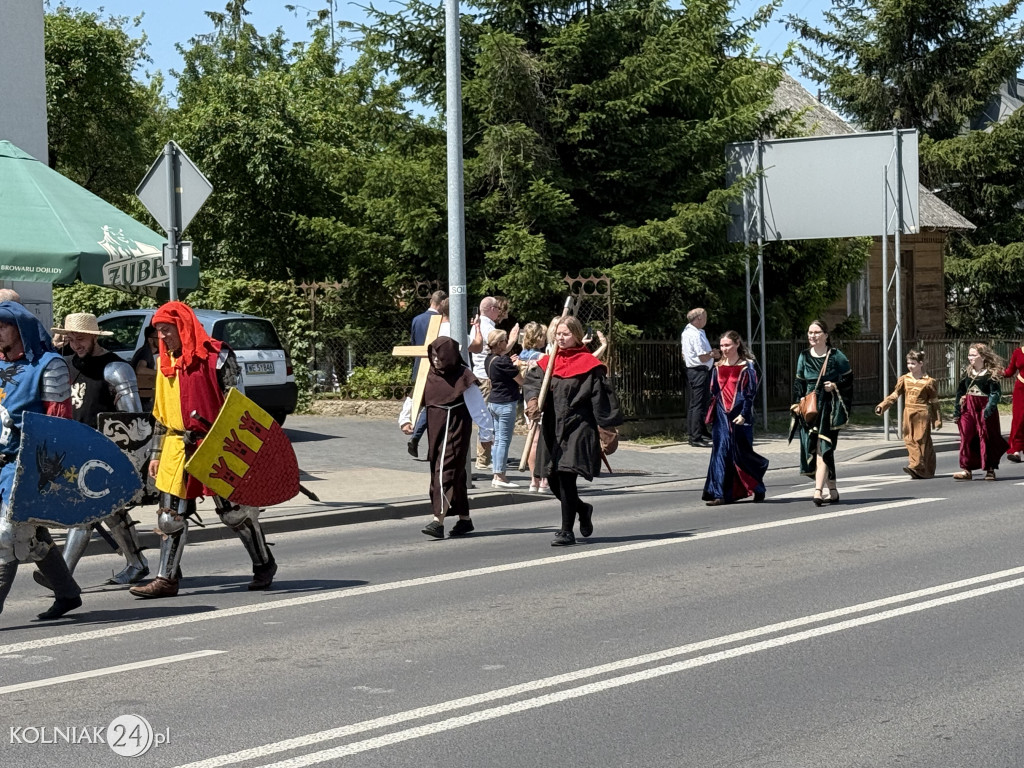 Korowód historyczny przeszedł ulicami Kolna