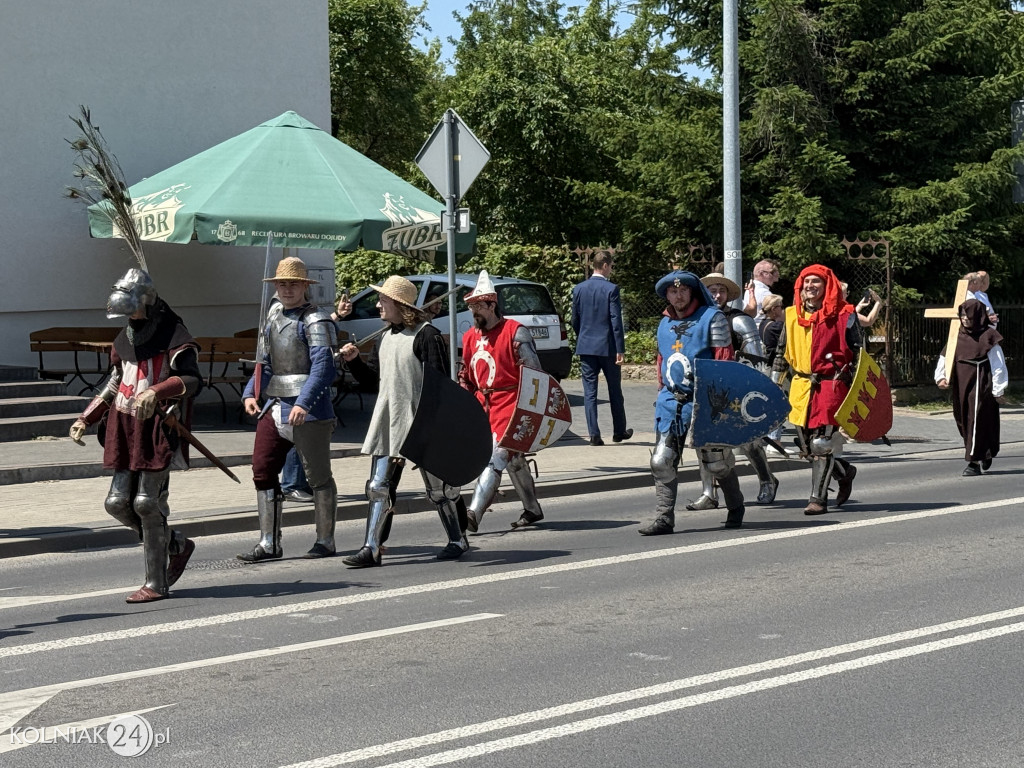 Korowód historyczny przeszedł ulicami Kolna