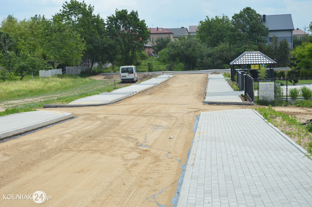 Asfalt na Szmaragdowej i Bursztynowej