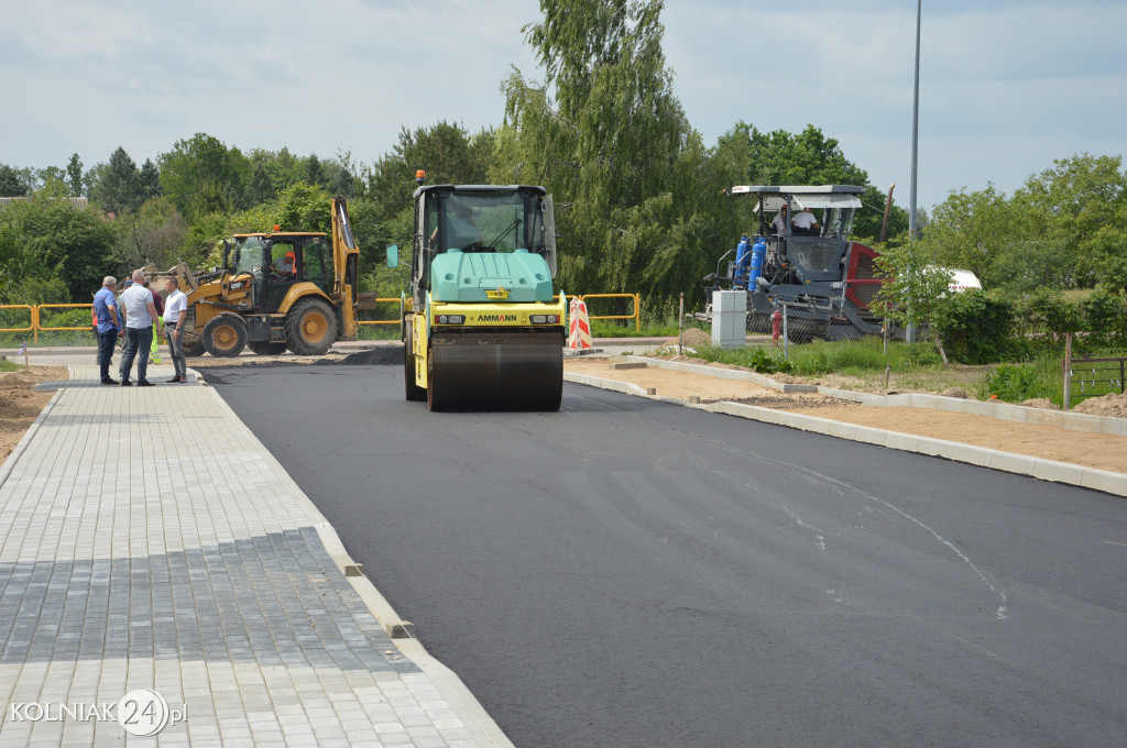 Asfalt na Szmaragdowej i Bursztynowej