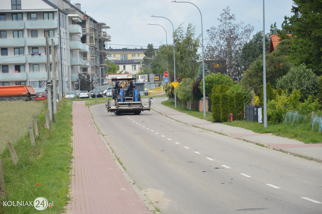 Asfalt na Szmaragdowej i Bursztynowej