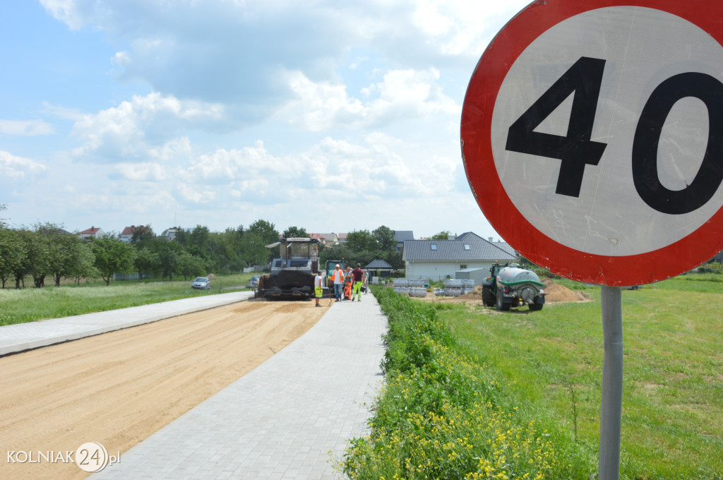 Asfalt na Szmaragdowej i Bursztynowej