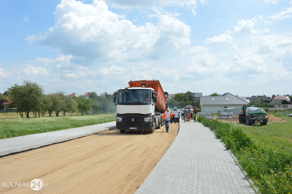 Asfalt na Szmaragdowej i Bursztynowej