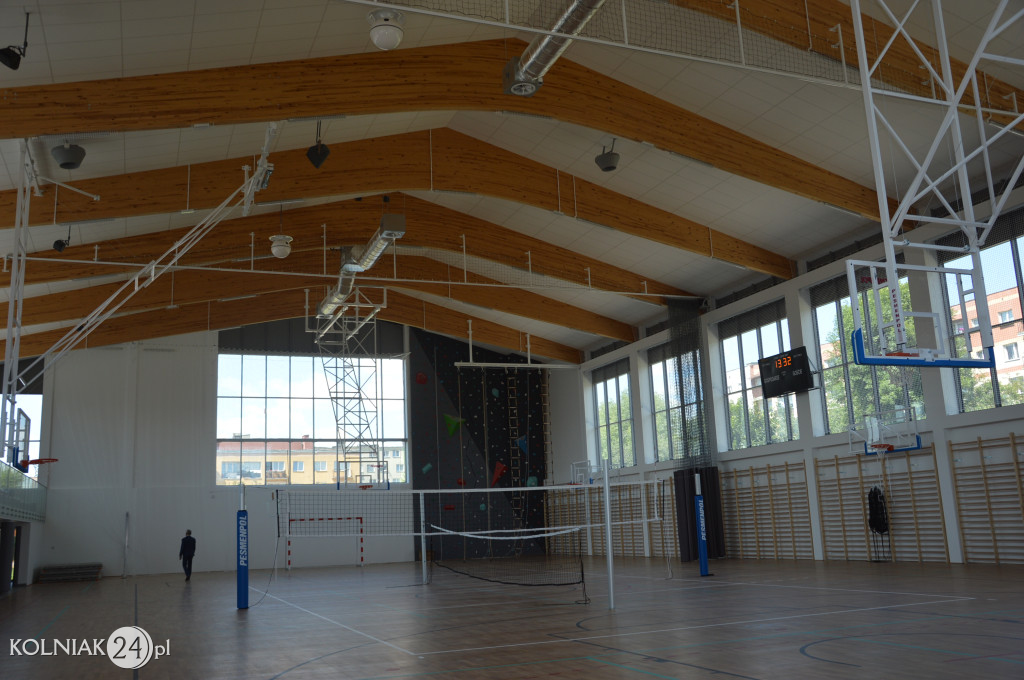 Nowa hala sportowa w ZST