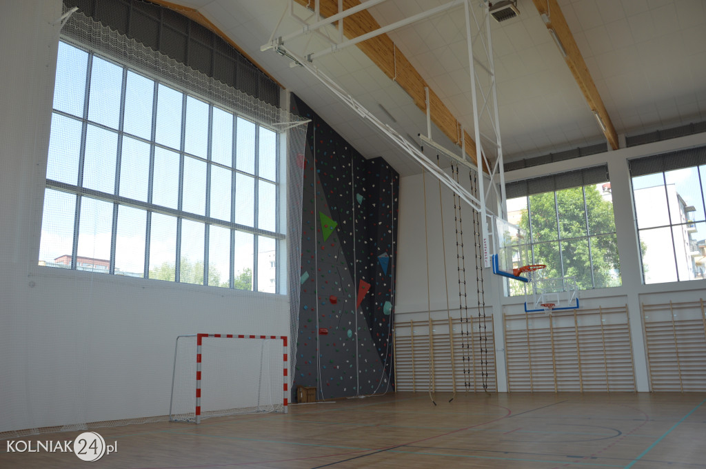 Nowa hala sportowa w ZST
