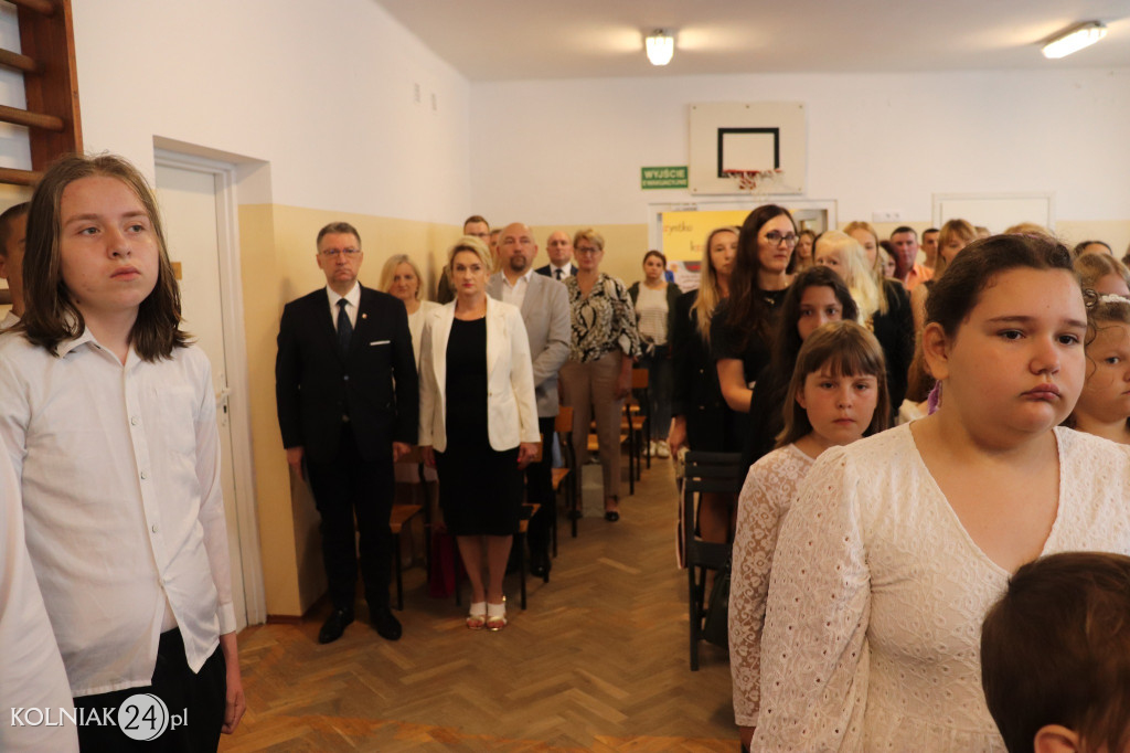 Czerwone: Zakończenie roku szkolnego 2024/2025