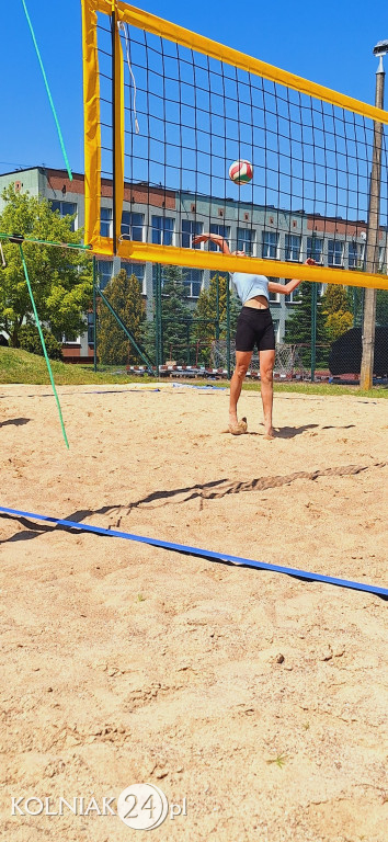 IV Szkolny Turniej Piłki Plażowej dziewcząt