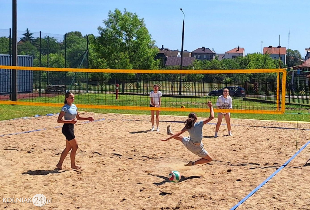 IV Szkolny Turniej Piłki Plażowej dziewcząt