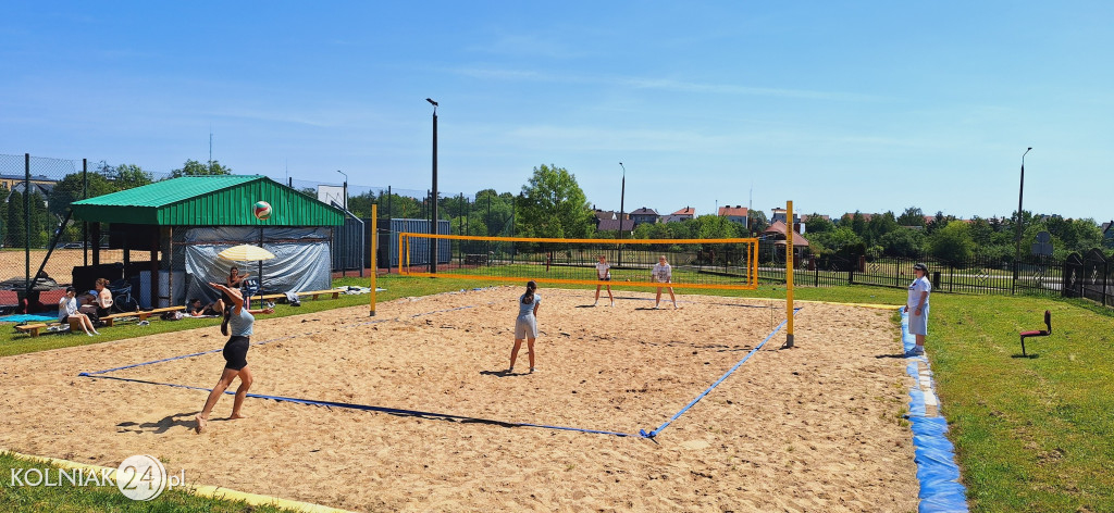 IV Szkolny Turniej Piłki Plażowej dziewcząt