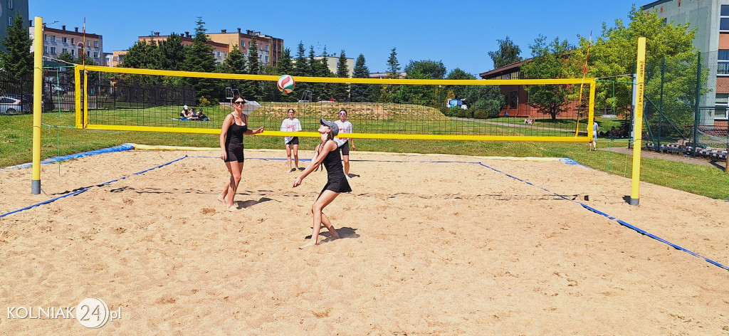 IV Szkolny Turniej Piłki Plażowej dziewcząt