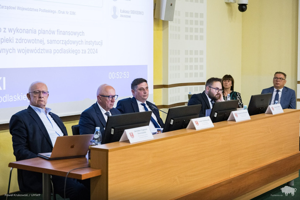 Zarząd województwa z wotum zaufania i absolutorium za 2024 rok